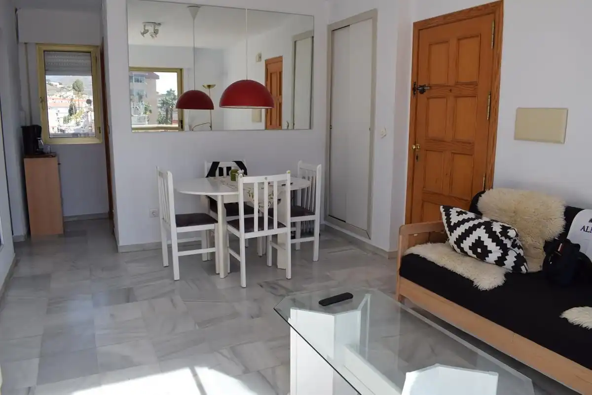 Esszimmer von Dachboden zur Miete in Almuñécar mit Terrasse, Möbliert und Ofen