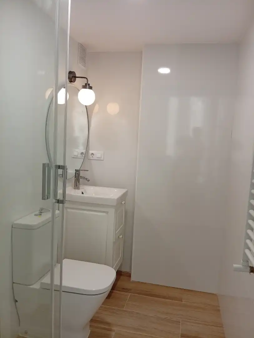 Baño de Piso en venta en Madrid con Aire acondicionado, Calefacción y Amueblado