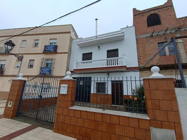 Casa-chalet en Venta en La Algaba