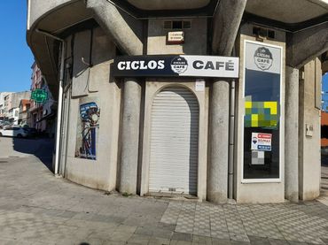 Local commercial à vendre à Avenida CEDEIRA