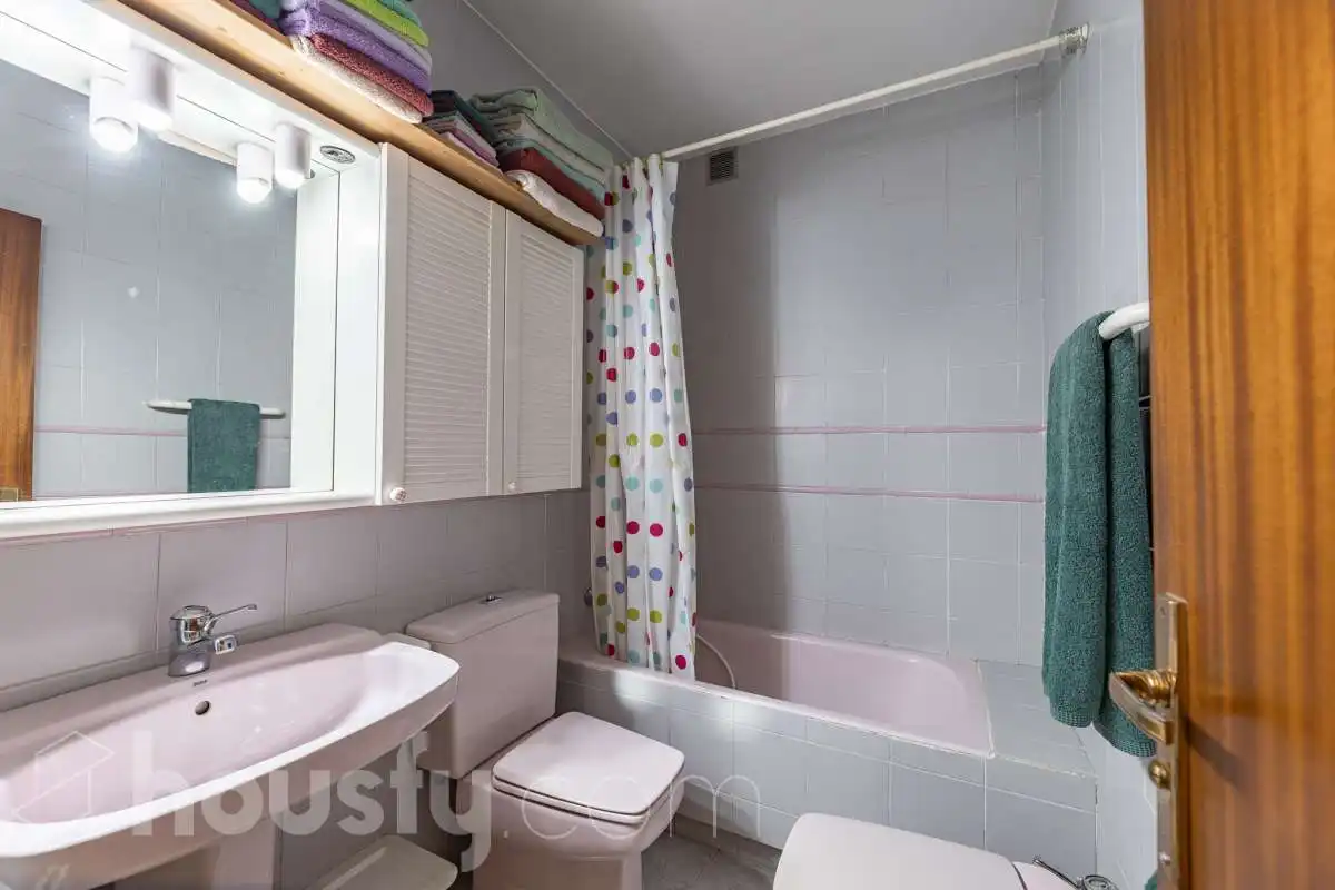 Baño de Casa o chalet en venta en Sant Cugat del Vallès con Calefacción, Jardín privado y Parquet