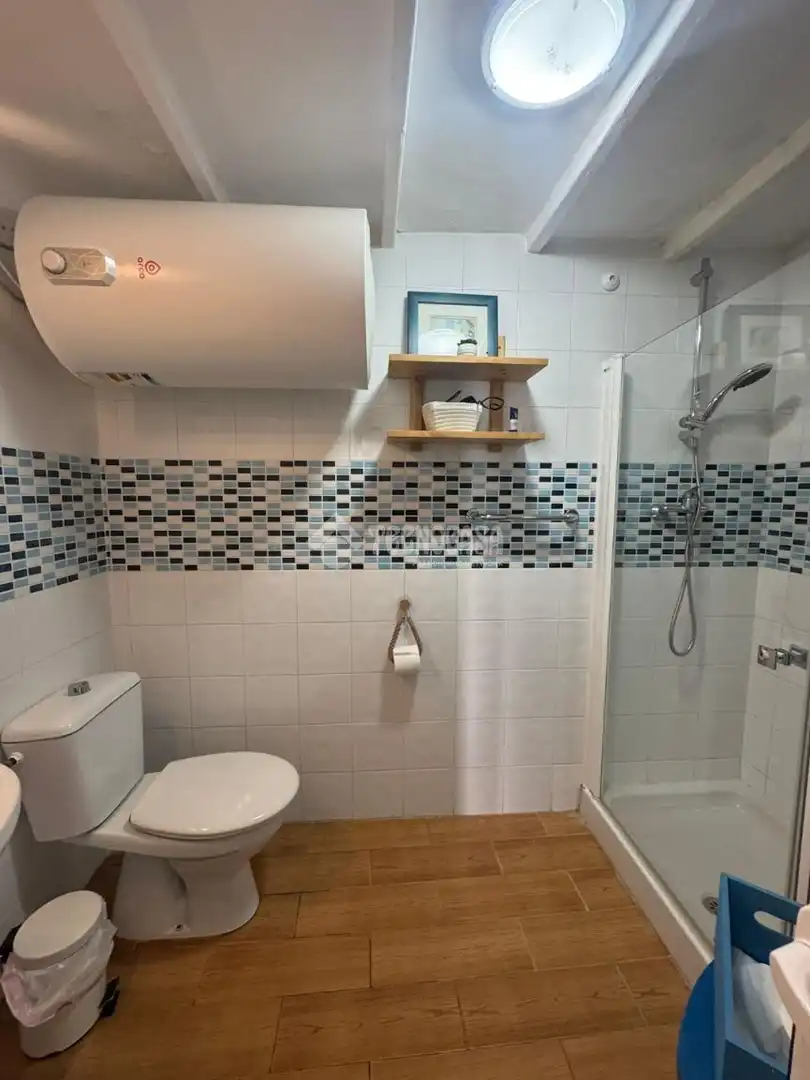 Bathroom of Houses for sale in Arcos de la Frontera  with Air Conditioner and Terrace