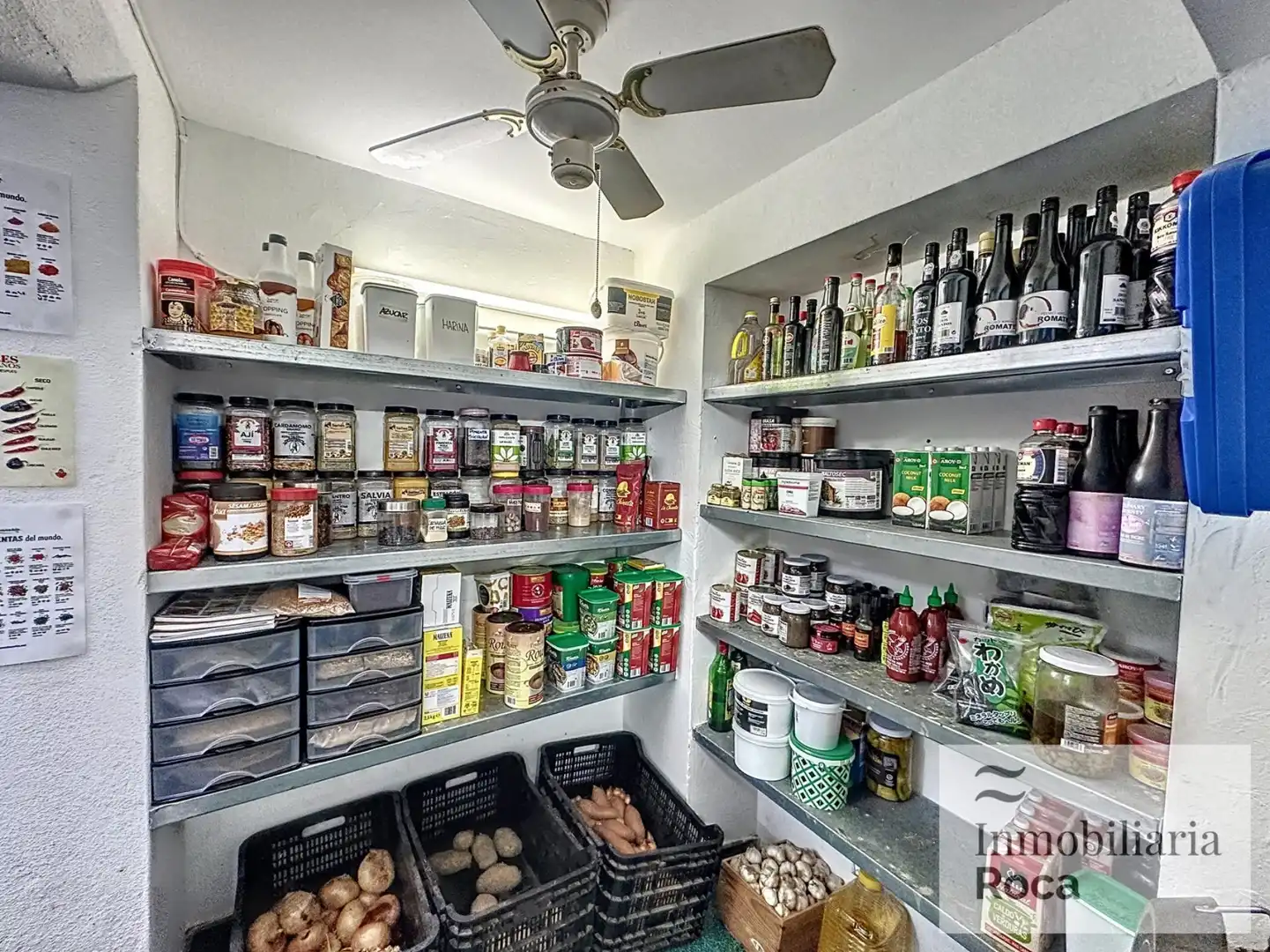 Kitchen of Commercial properties for sale in Es Mercadal  with Air Conditioner, Terrace and Furnished