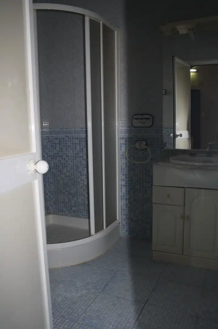 Baño de Casa adosada en venta en Carrión de los Céspedes