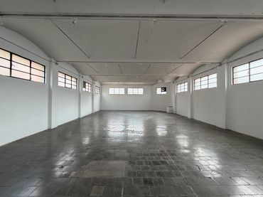 Local comercial de lloguer a Avinguda de Barberà 236