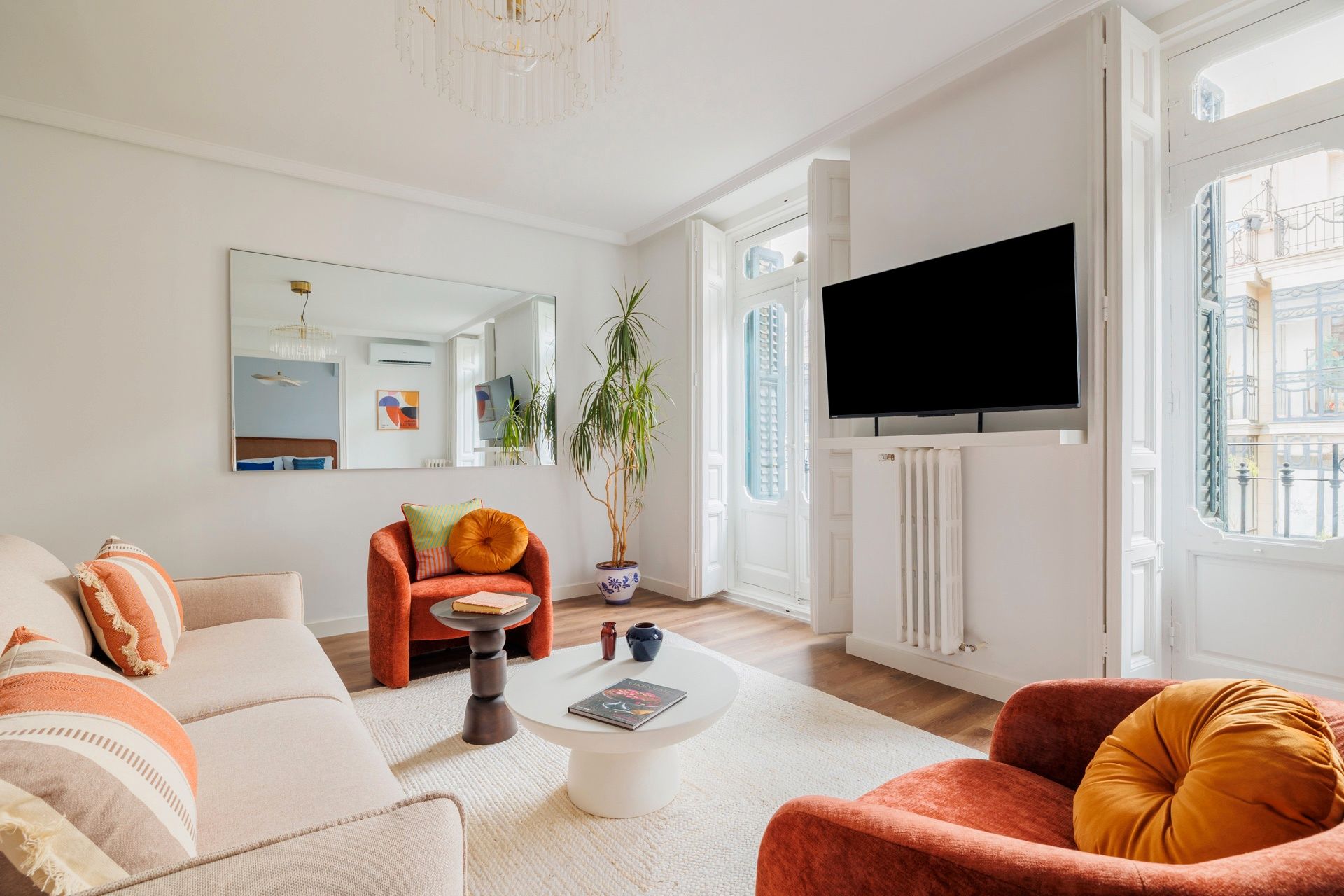 Living room of Flat to rent in  Madrid Capital  with Air Conditioner, Heating and Furnished