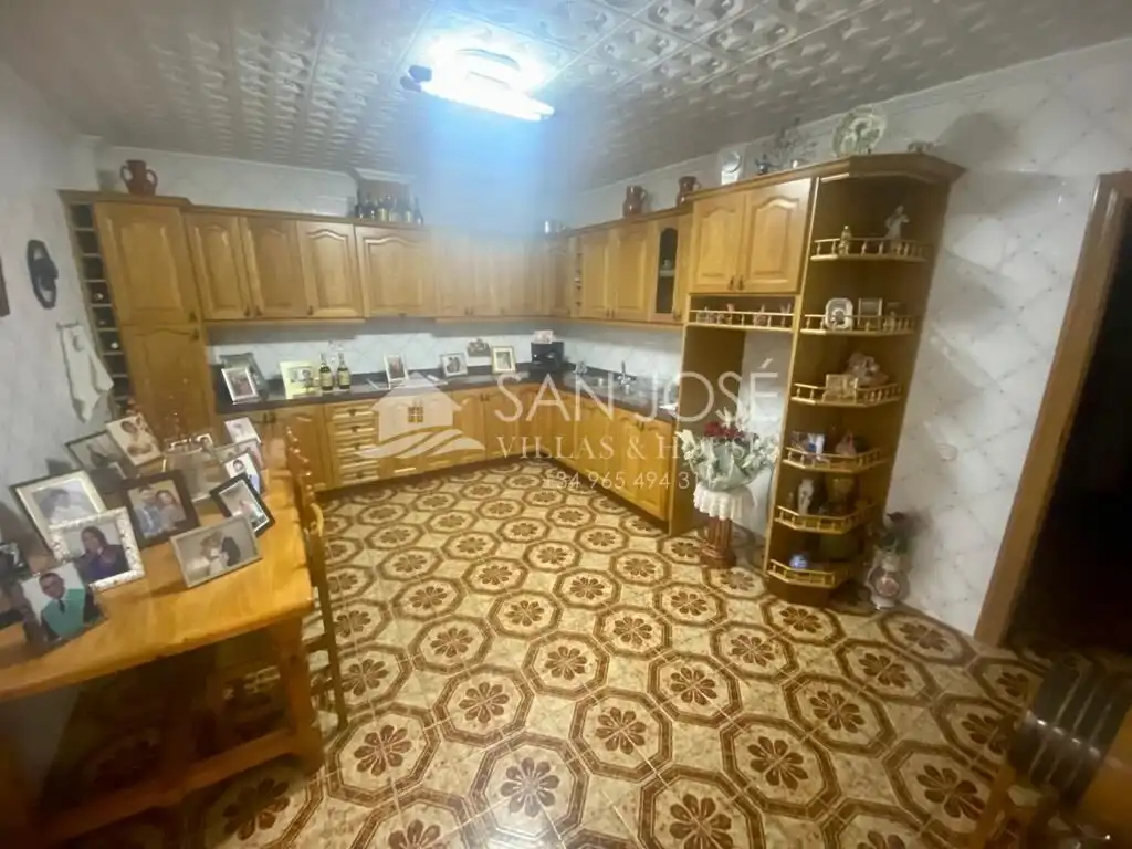 Kitchen of Houses for sale in San Vicente del Raspeig / Sant Vicent del Raspeig  with Air Conditioner, Private garden and Terrace