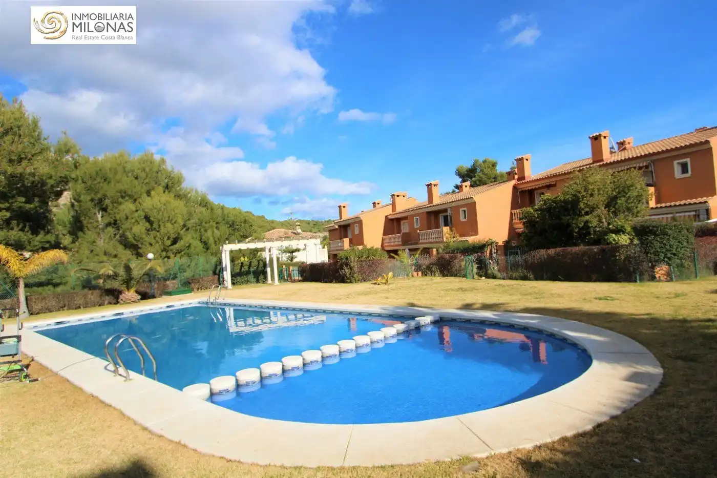 Jardí de Casa o xalet en venda en L'Alfàs del Pi amb Aire condicionat, Calefacció i Jardí privat