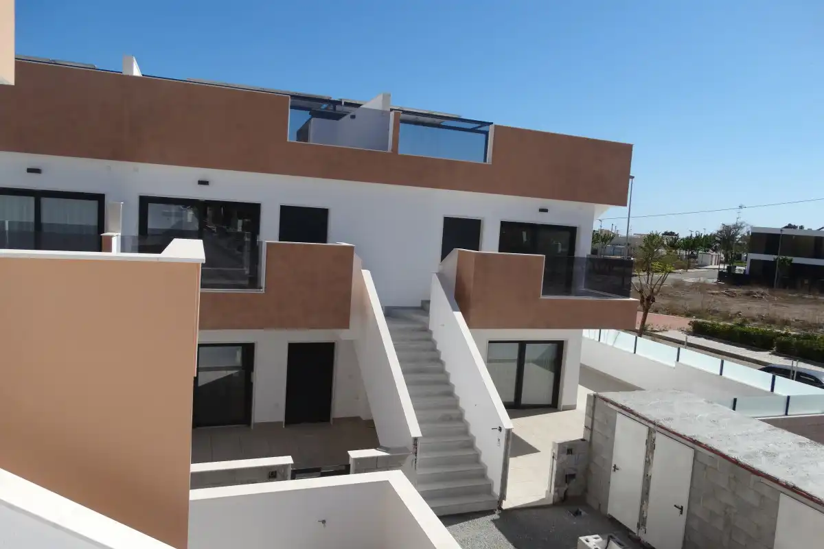 Bungalow mit Pool zum Verkauf in Pilar de la Horadada