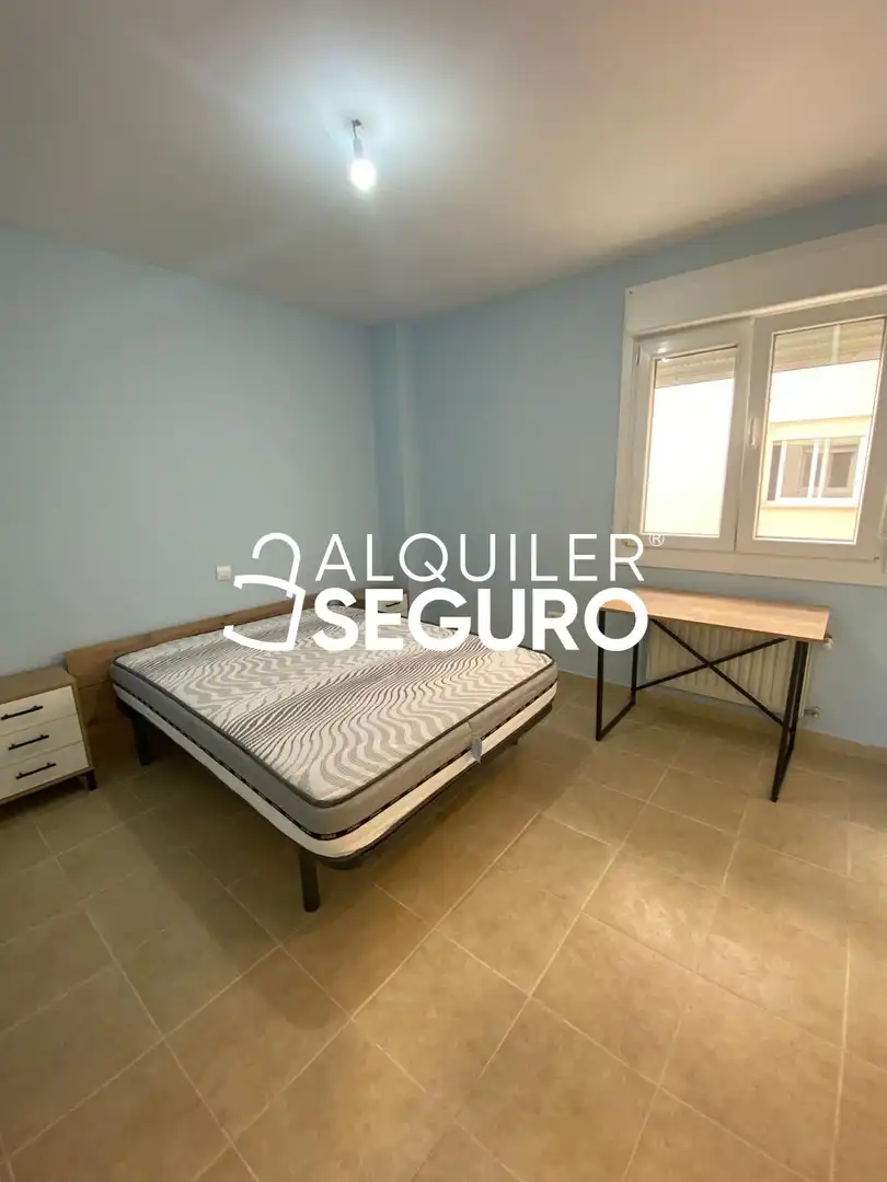 Habitación de Piso de alquiler en Los Valles - Sanz Vázquez - El Fuerte