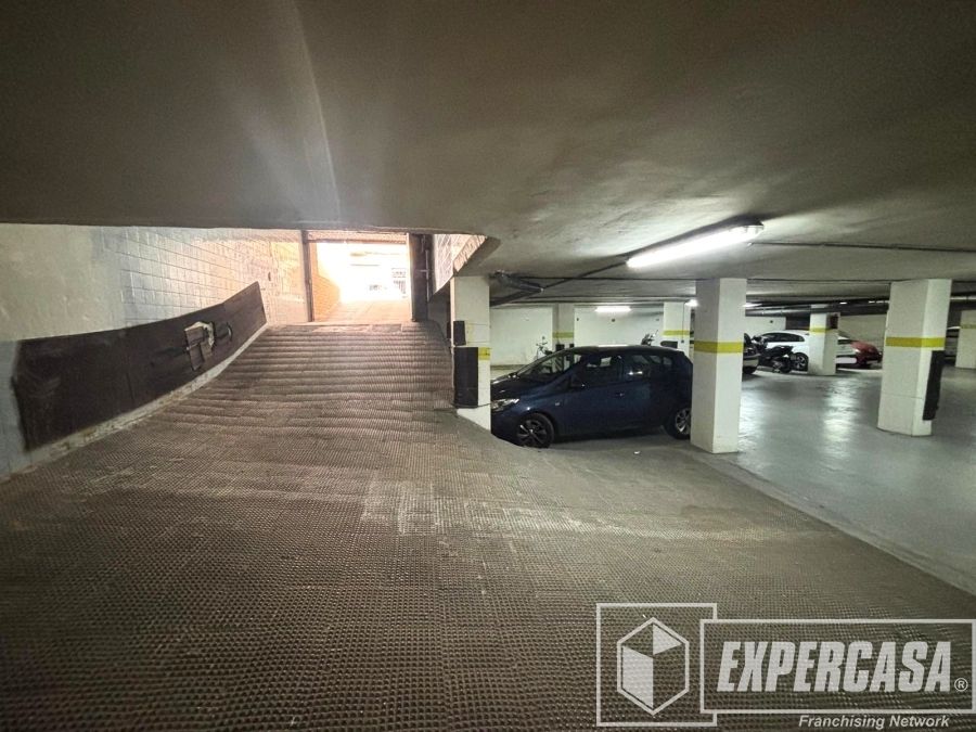 Aparcament de Garatge en venda en  Valencia Capital