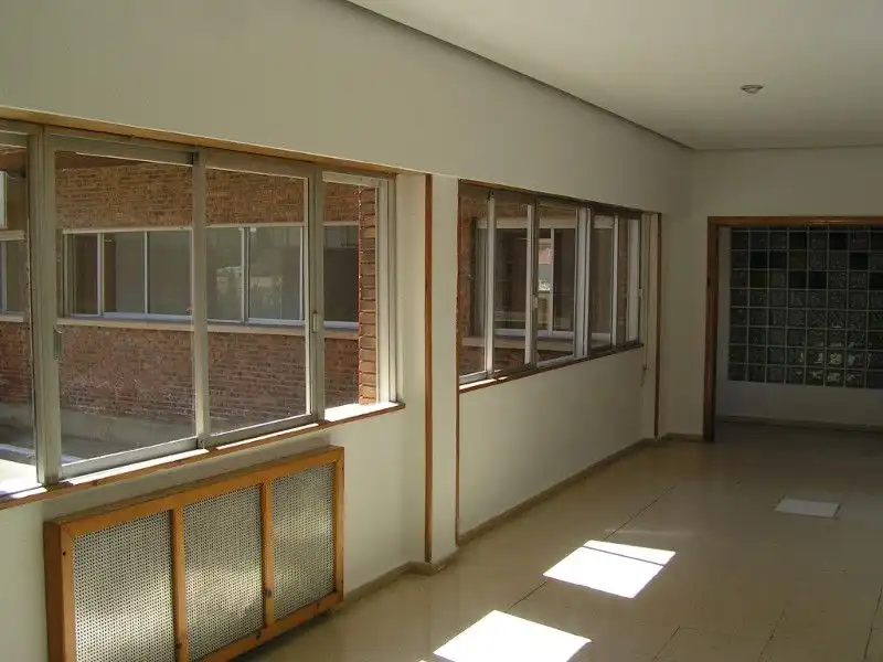 Gebäude zur Miete in Villaquilambre