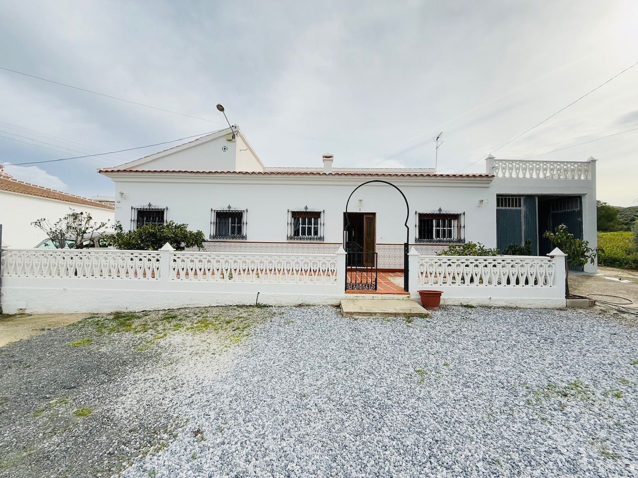 Exterior view of House or chalet for sale in Alcaucín  with Air Conditioner, Private garden and Storage room