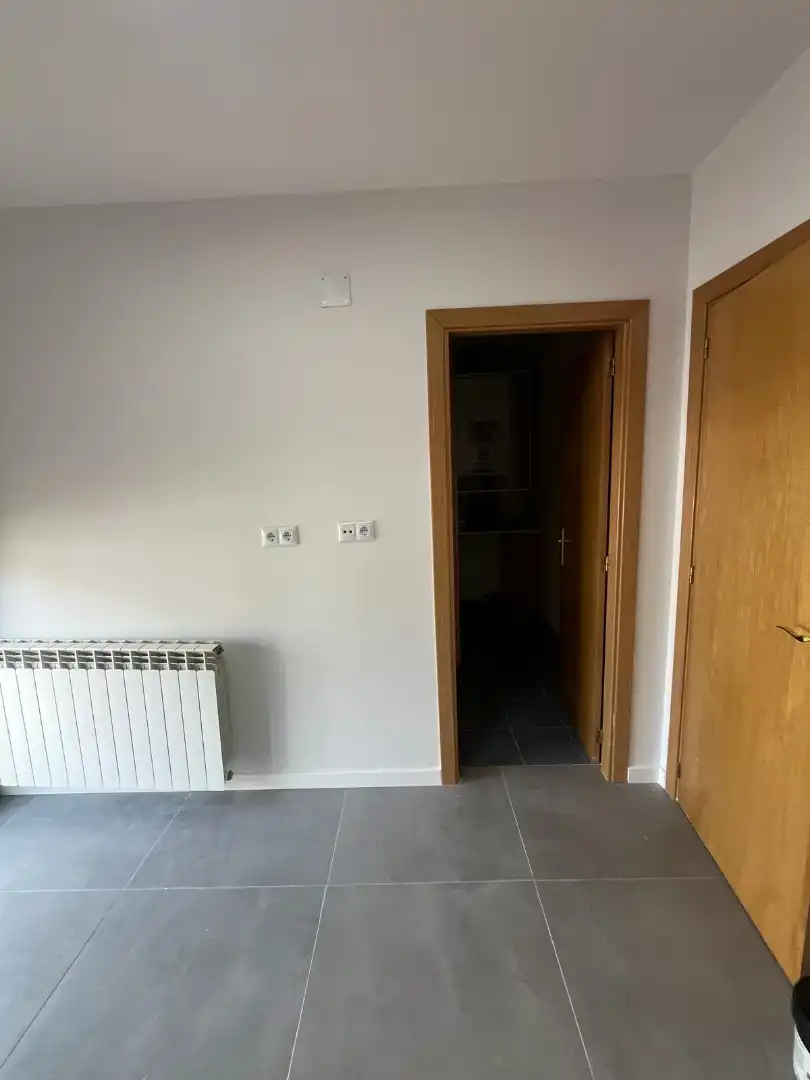 Casa adosada en venda en Renedo de Esgueva amb Calefacció, Jardí privat i Parquet
