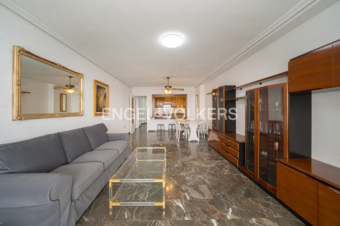 Wohnung zur Miete in Avenida de la Armada Española, 5, Playa Poniente
