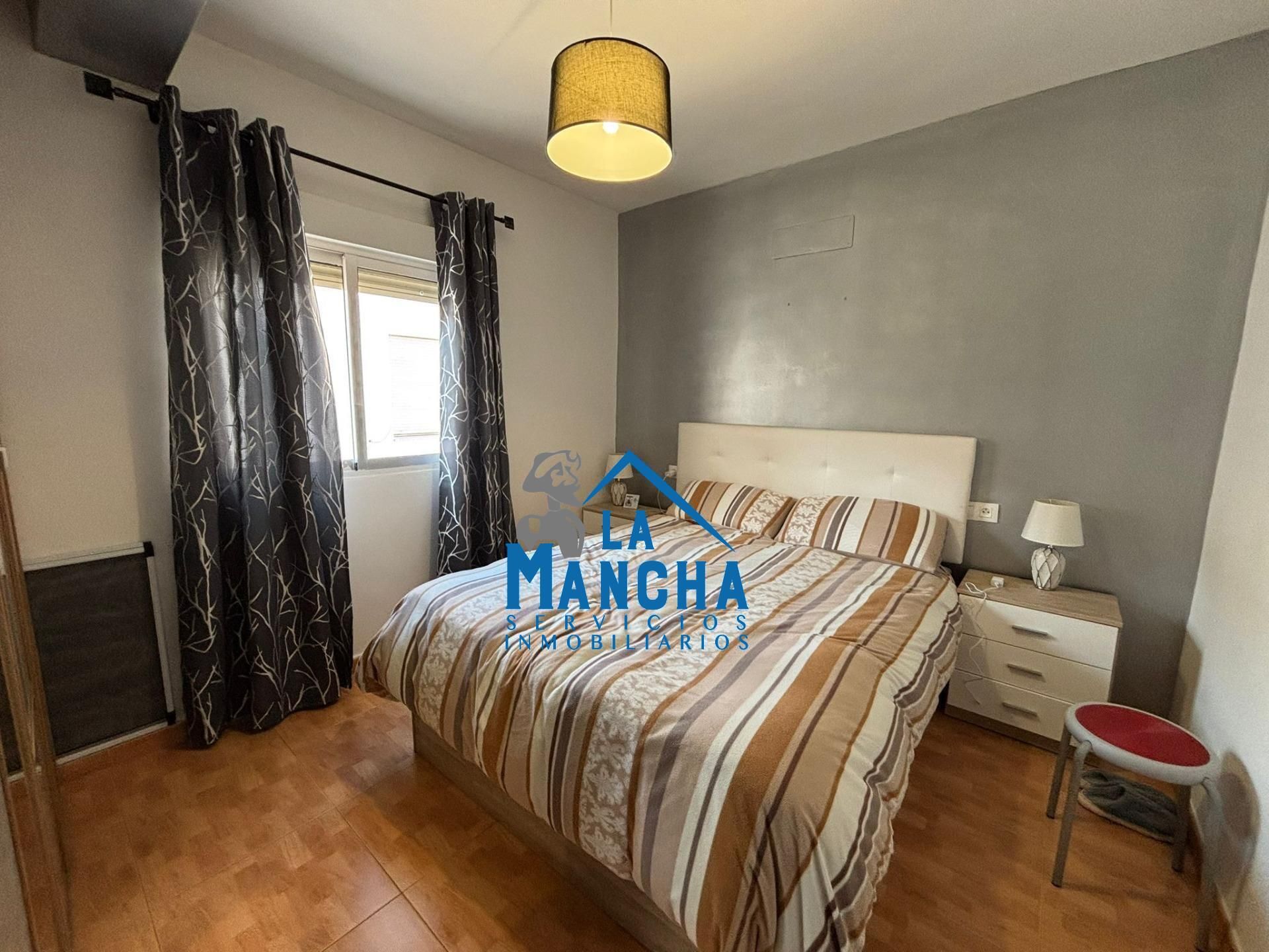 Dormitori de Pis en venda en  Albacete Capital amb Terrassa, Moblat i Balcó