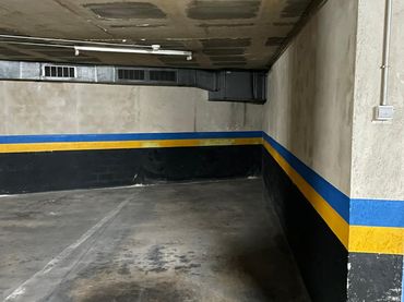 Doppelparkplatz zur Miete in Gran Via de les Corts Catalanes 325