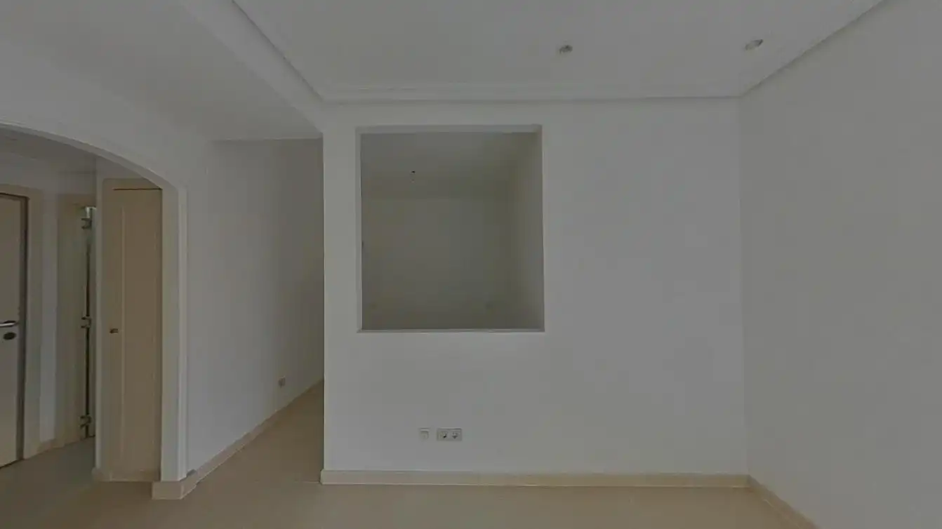 Flat for sale in Madrid  with Storage room, Swimming Pool and Oven