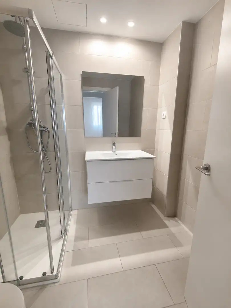 Baño de Piso en venta en Campo Real con Aire acondicionado, Calefacción y Terraza
