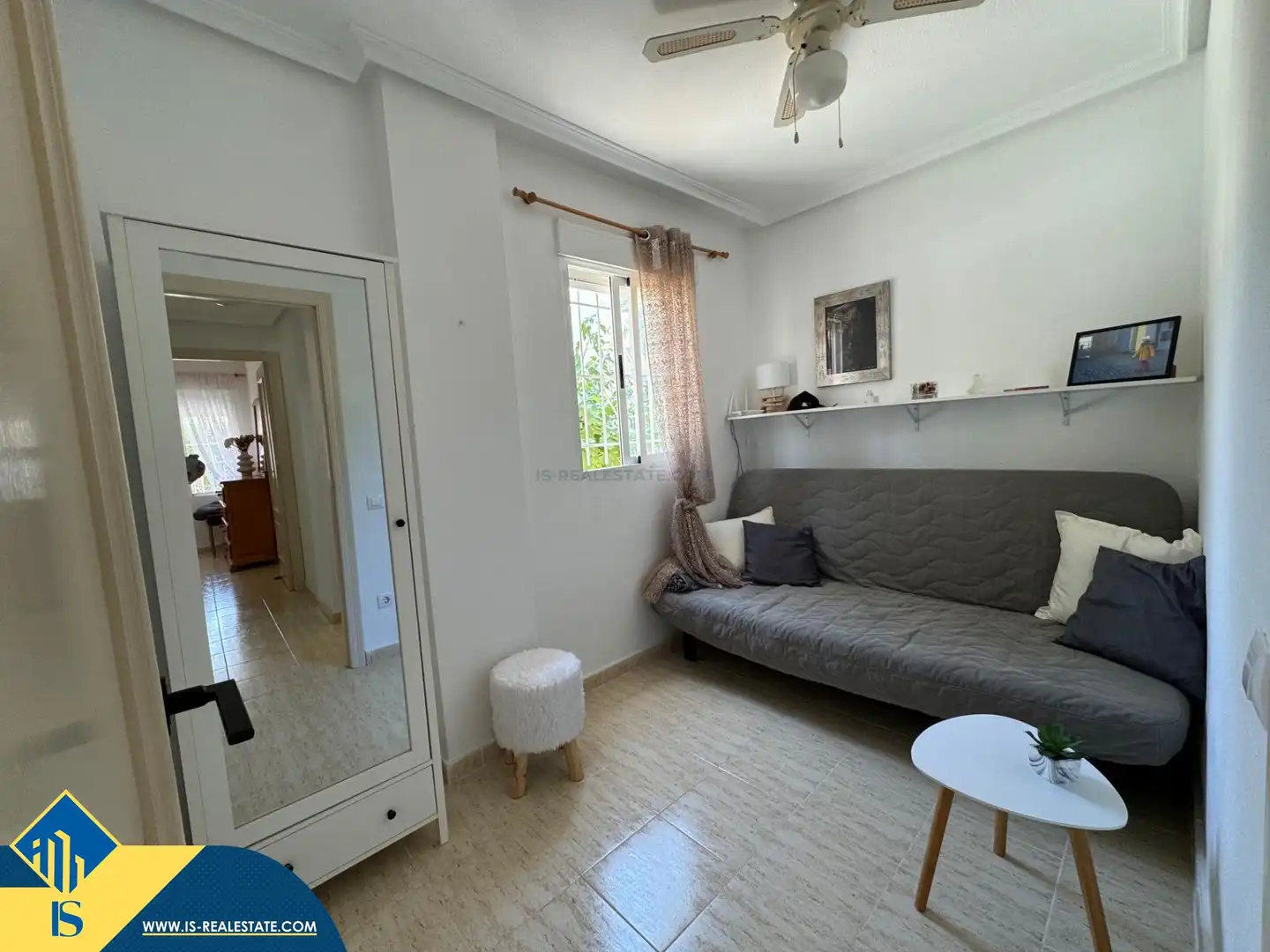 Sala d'estar de Casa o xalet en venda en Torrevieja amb Aire condicionat, Terrassa i Traster