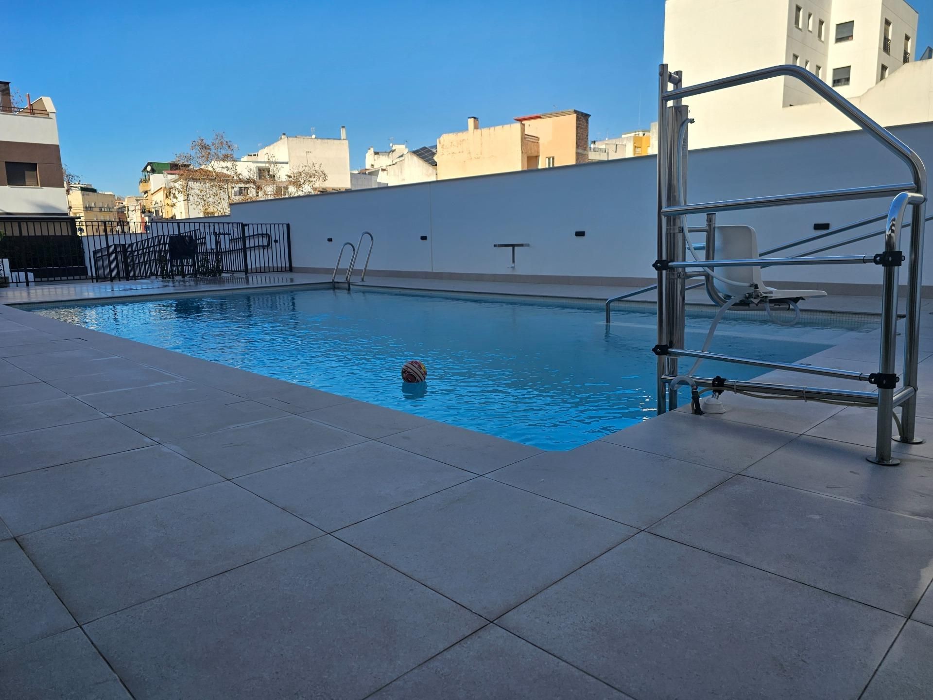 Piscina de Àtic en venda en  Córdoba Capital amb Aire condicionat, Calefacció i Terrassa