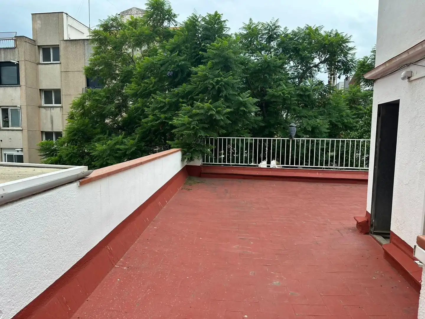 Terrassa de Apartament en venda en Barcelona amb Parquet, Traster i Moblat