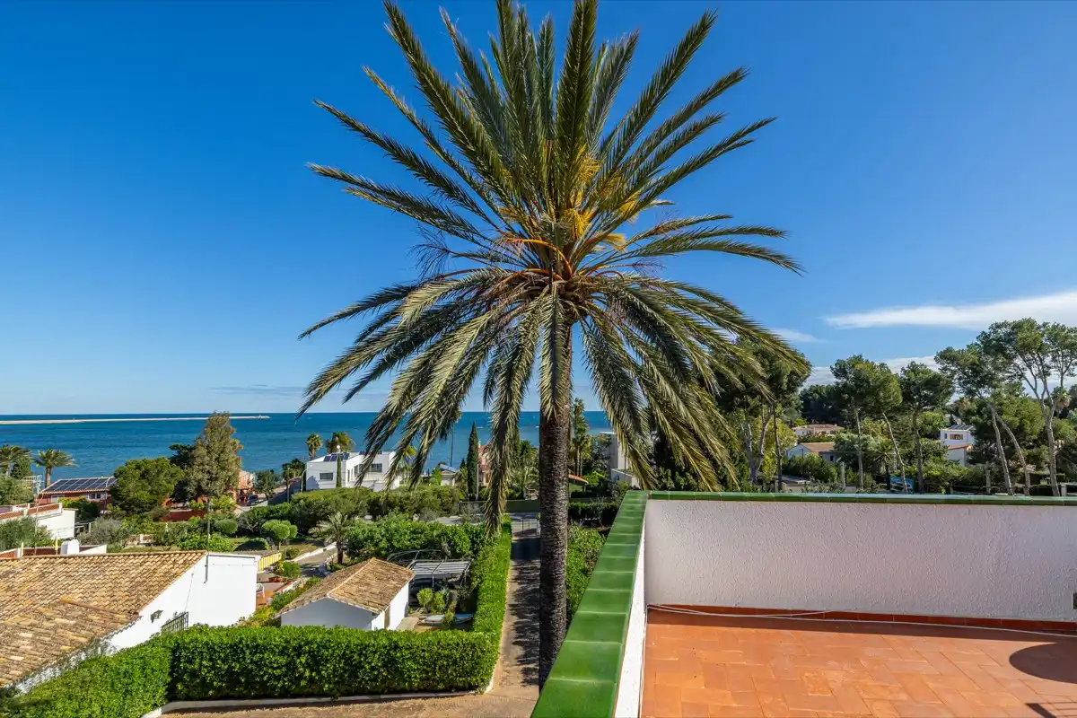Detached house with garden for sale in Las Rotas / Les Rotes, imagen 5