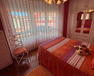 Dormitori de Pis en venda en Langreo amb Calefacció, Parquet i Traster