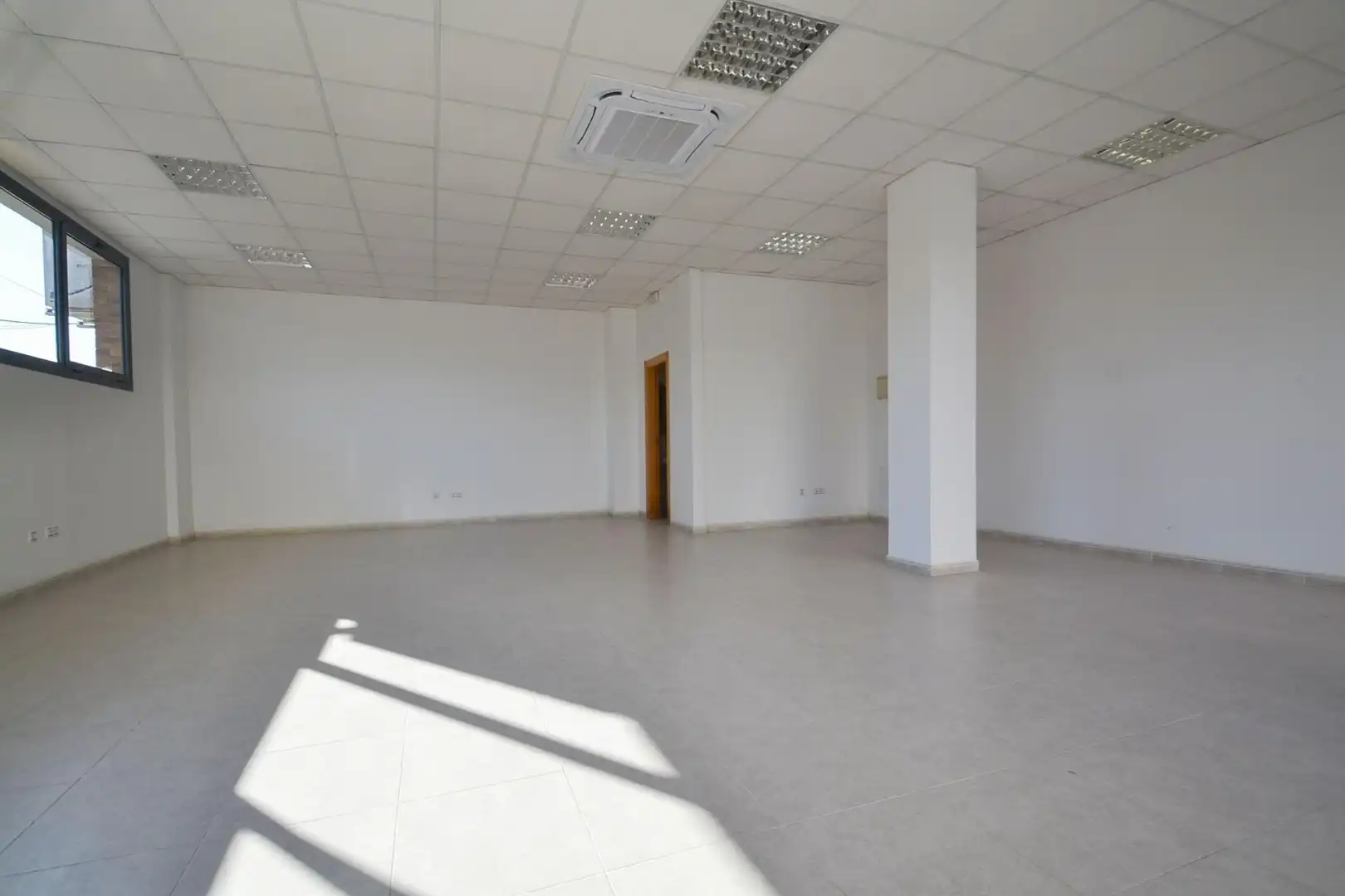 Business premises for sale in GOLES DE L'EBRE 332, imagen 2