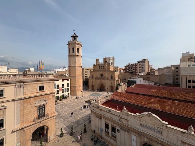Àtic de lloguer a Plaça de la Pescateria, Casco Histórico