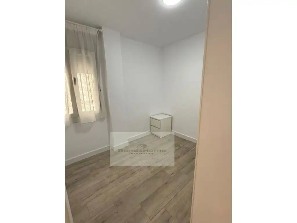 Wohnung zur Miete in Calle Camilo Jose Cela, Puerto Deportivo