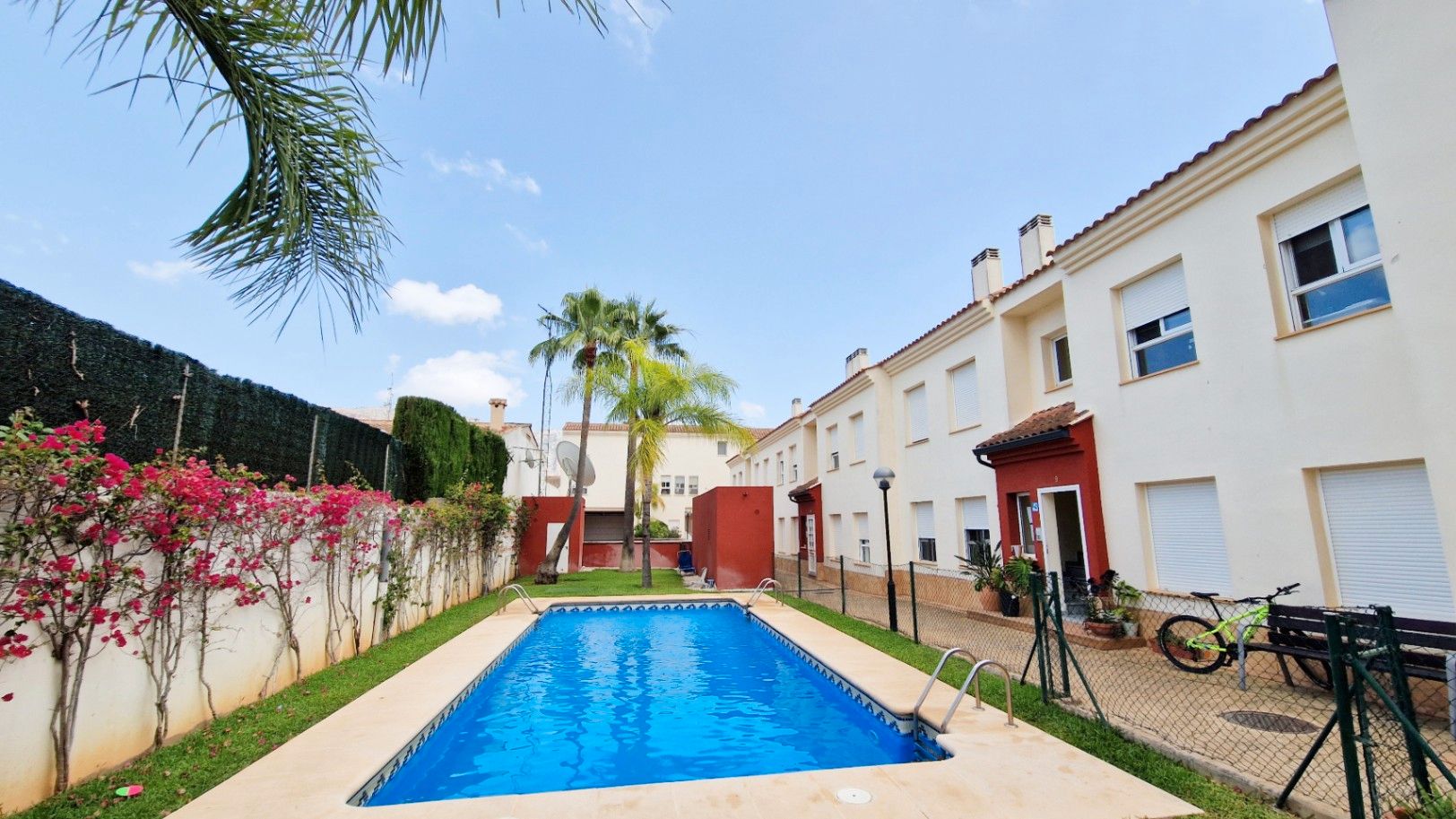 Exterior view of Apartment for sale in Dénia  with Air Conditioner and Private garden
