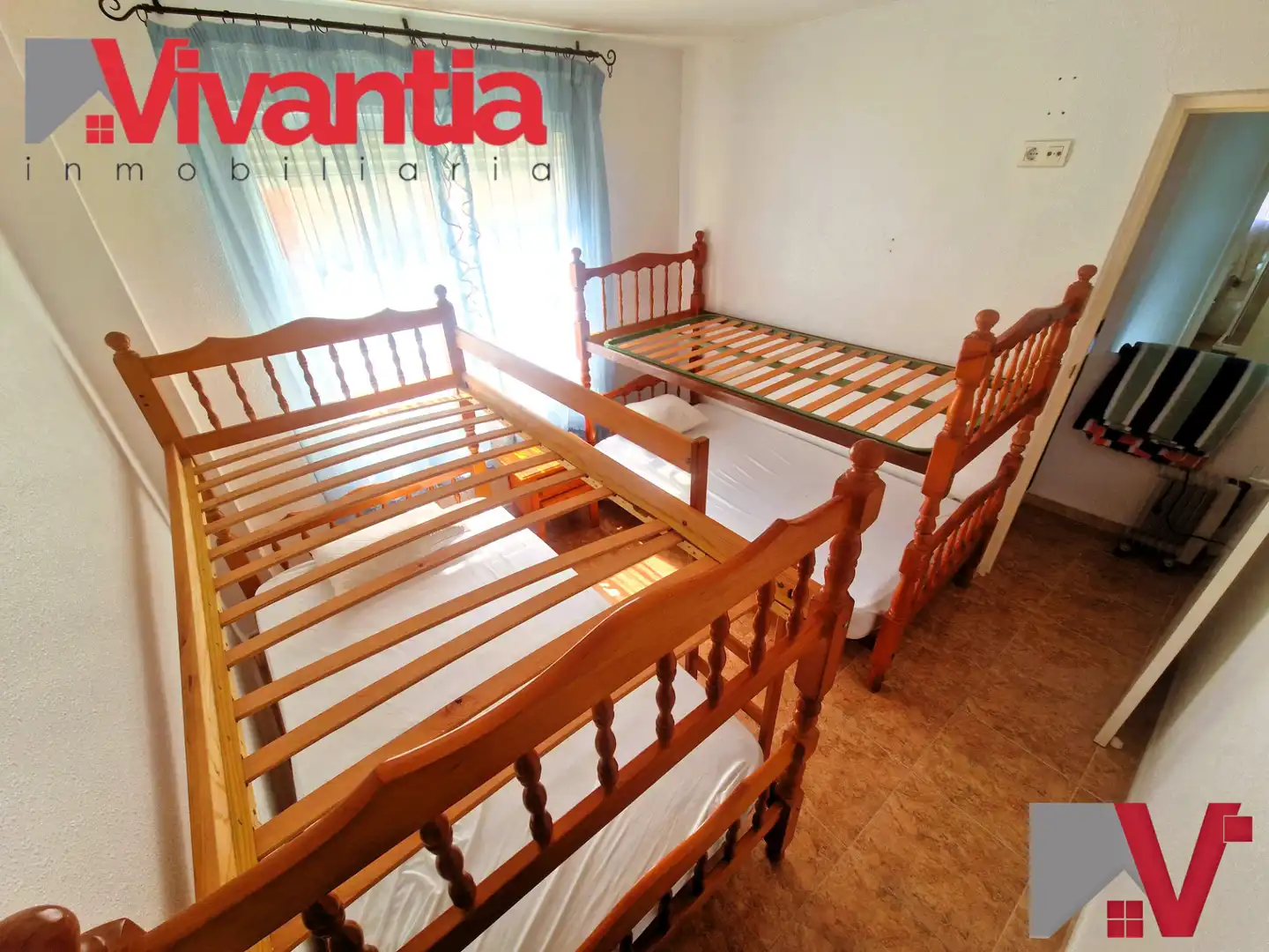 Schlafzimmer von Einfamilien-Reihenhaus zum Verkauf in Águilas mit Klimaanlage, Terrasse und Abstellraum