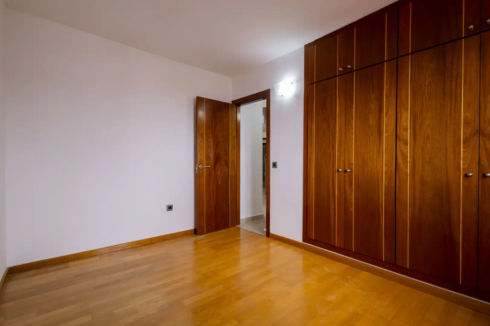 Habitación de Ático de alquiler en San Cristóbal de la Laguna con Terraza, Trastero y Balcón