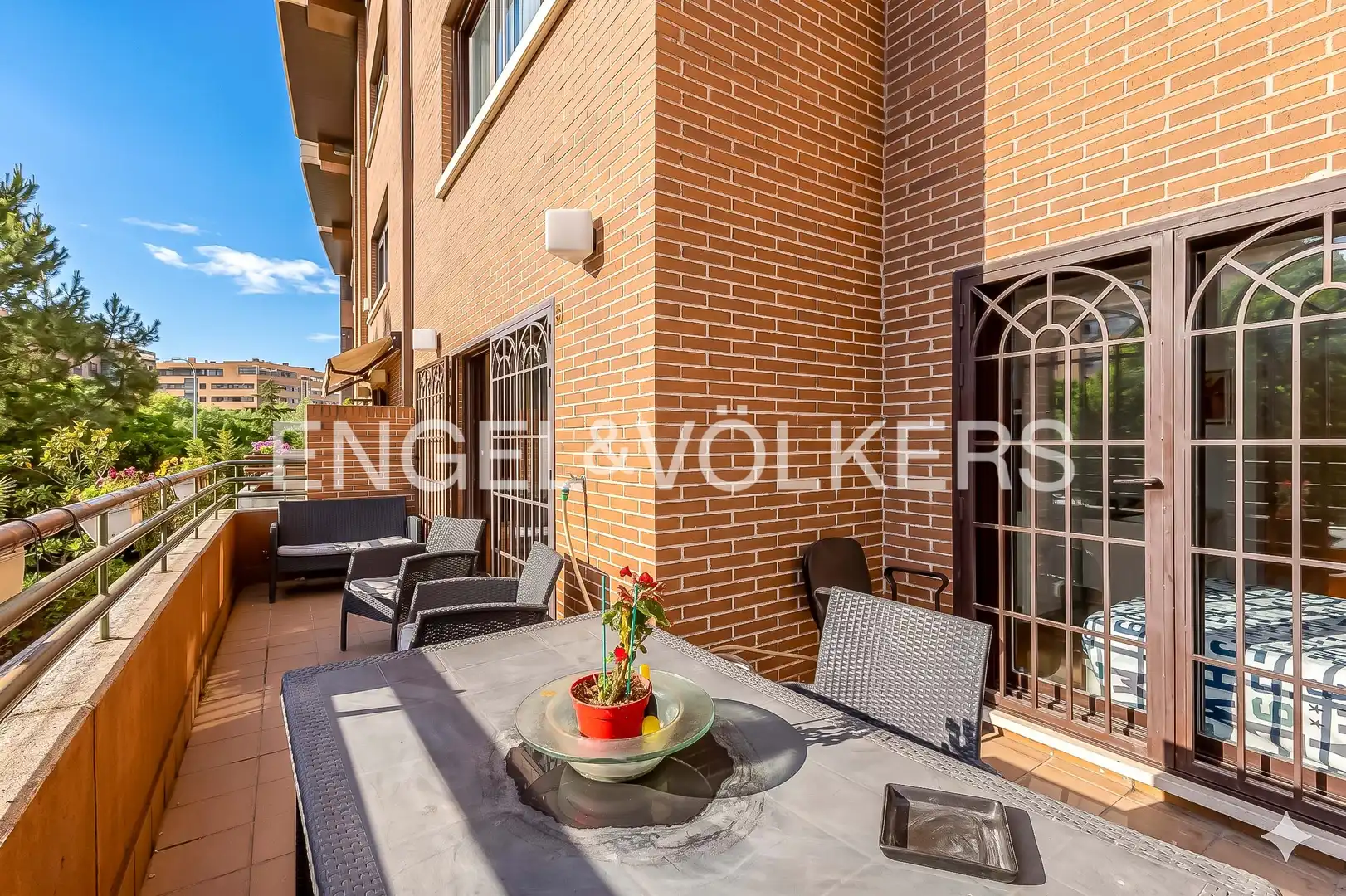 Terraza de Piso en venta en Madrid con Aire acondicionado, Calefacción y Jardín privado