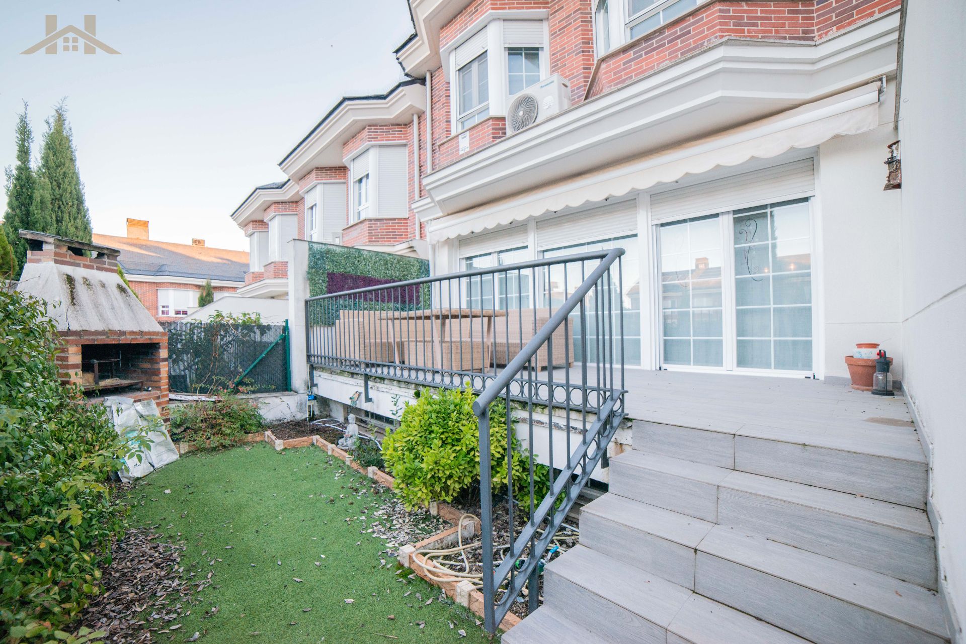 Terrace of Single-family semi-detached for sale in Valdemoro  with Air Conditioner, Heating and Private garden