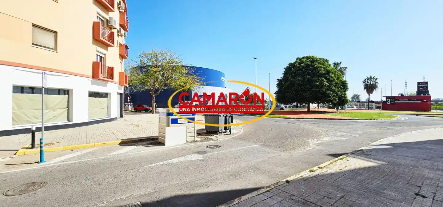 Aparcament de Local en venda en Camas
