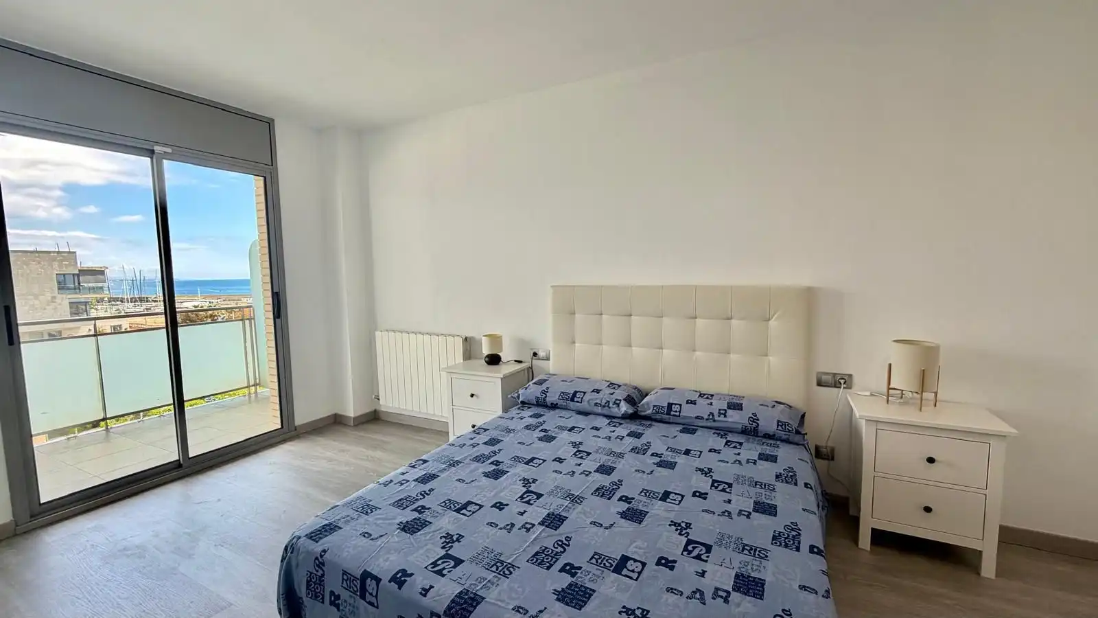 Habitación de Piso en venta en Badalona con Aire acondicionado, Calefacción y Terraza