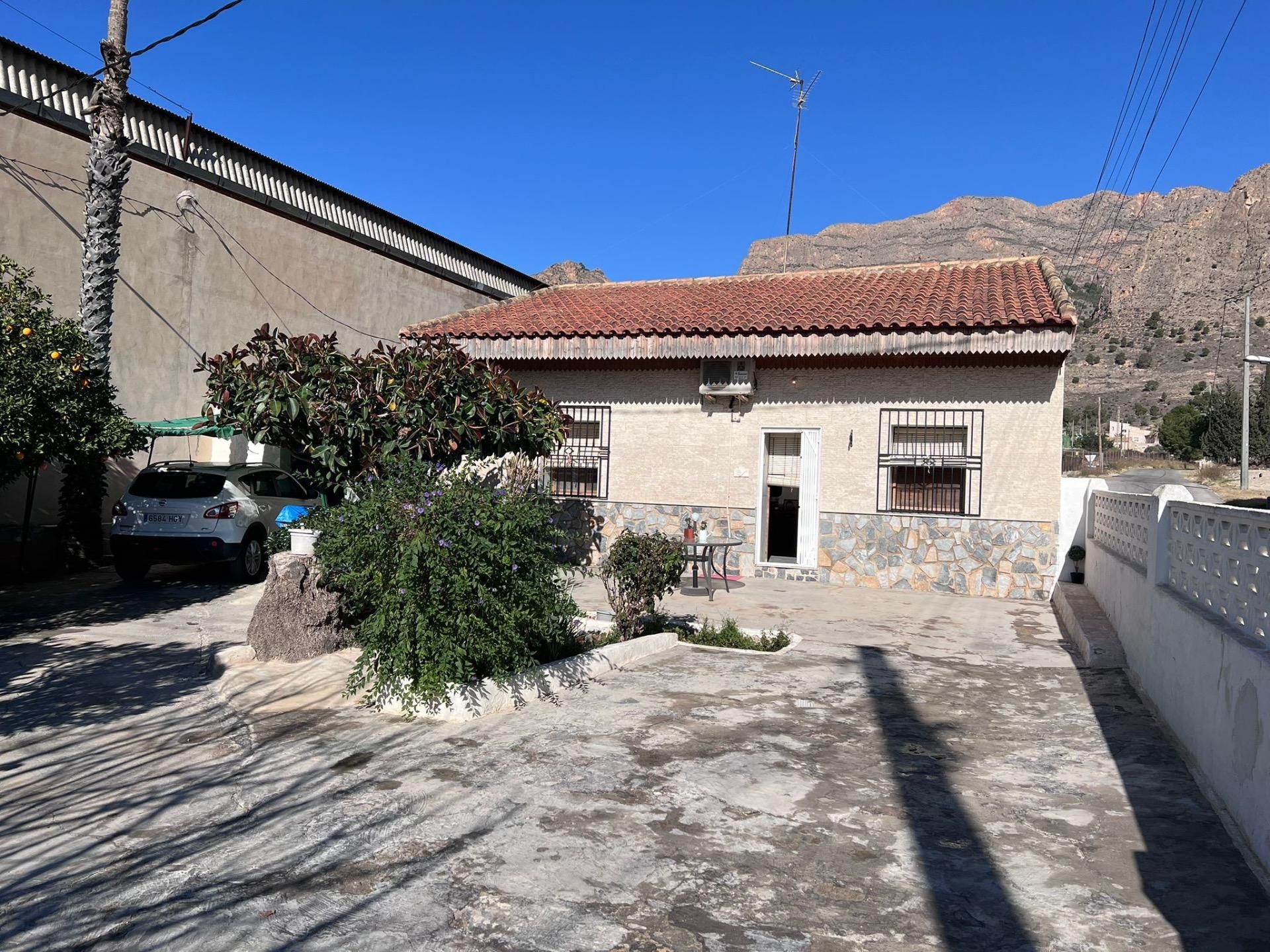 Exterior view of House or chalet for sale in Orihuela  with Private garden