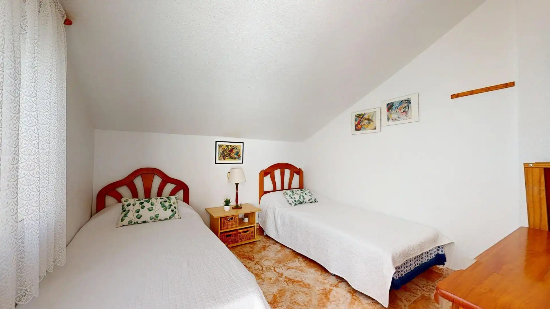 Dormitori de Casa adosada en venda en San Pedro del Pinatar amb Aire condicionat, Terrassa i Traster