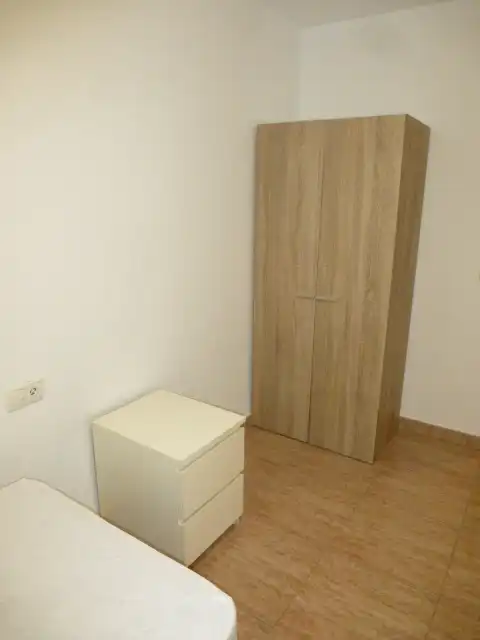 Habitación de Piso de alquiler en Murcia con Aire acondicionado, Amueblado y Horno