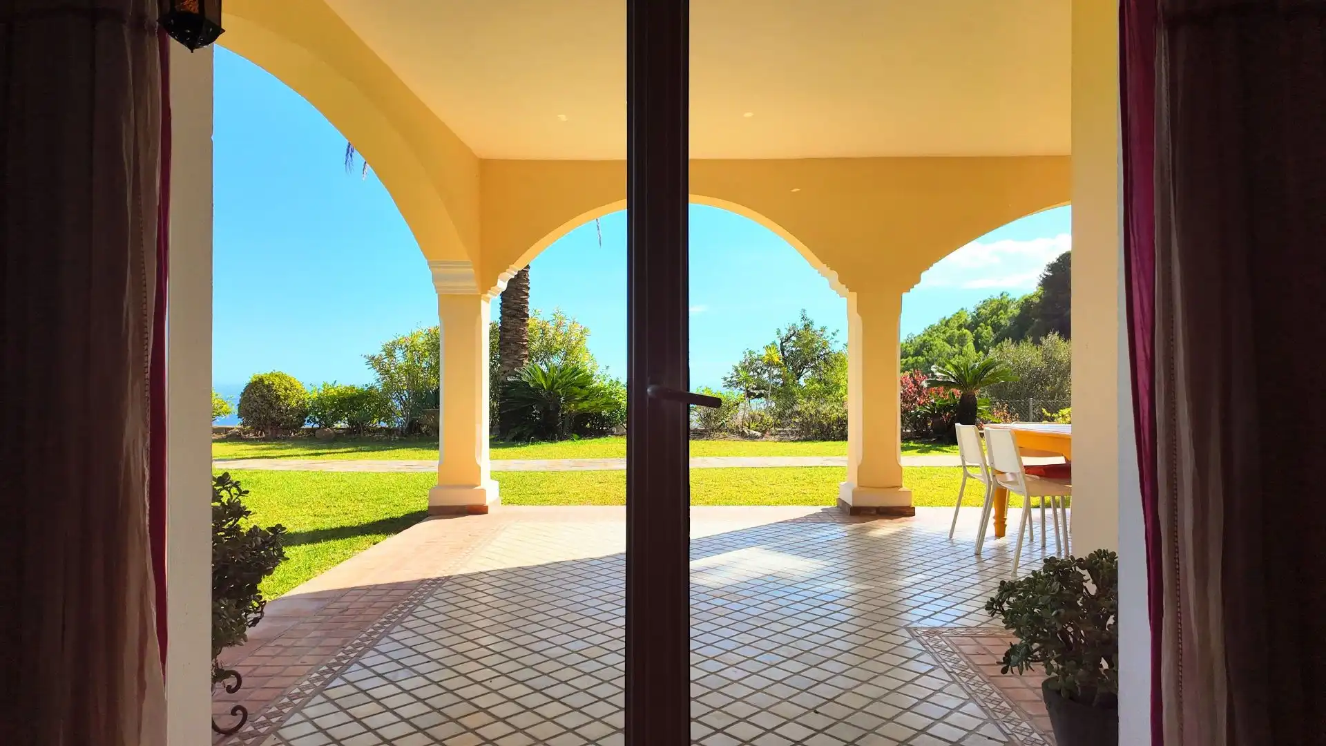 Terrassa de Finca rústica en venda en Mijas amb Aire condicionat, Traster i Piscina