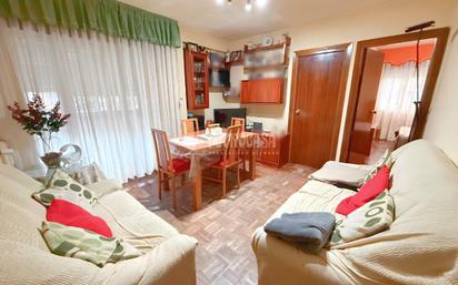 Living room of Flat for sale in  Madrid Capital  with Air Conditioner, Heating and Terrace