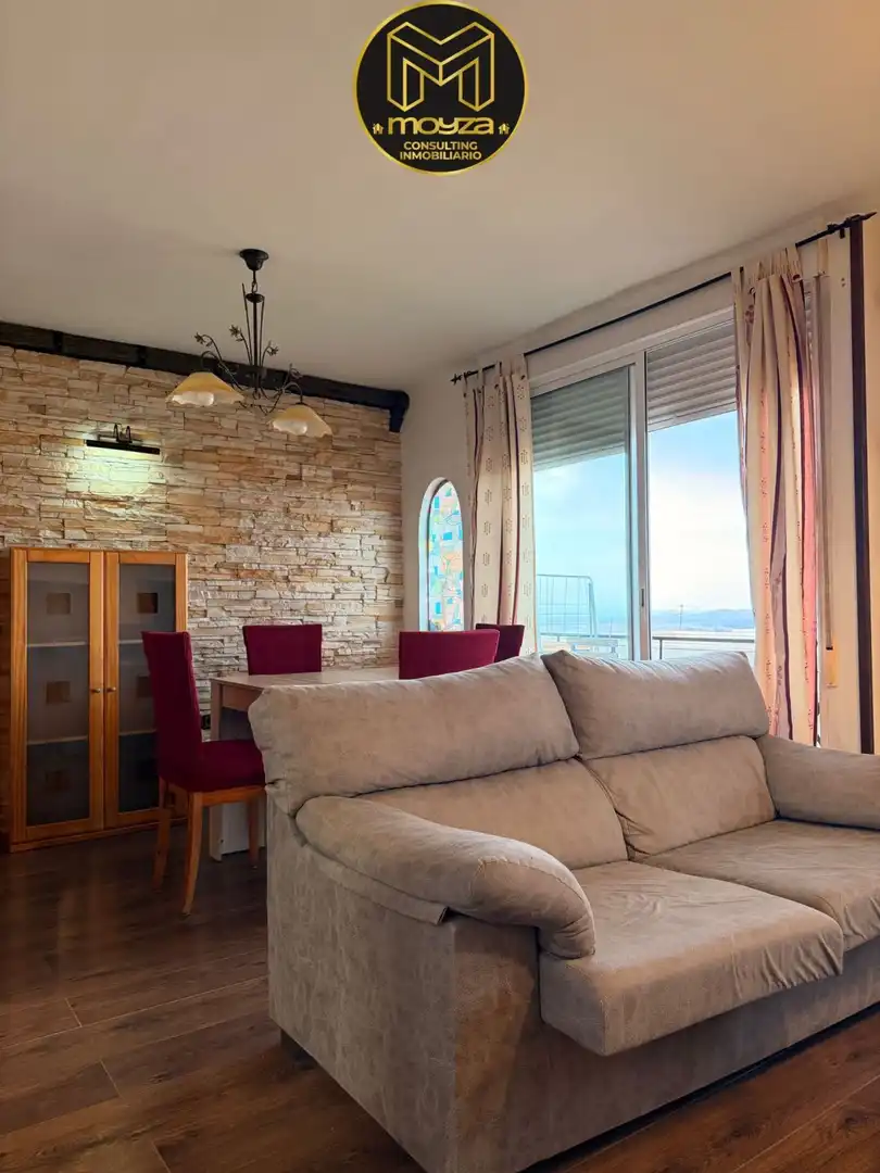 Sala de estar de Piso de alquiler en Jaén con Terraza