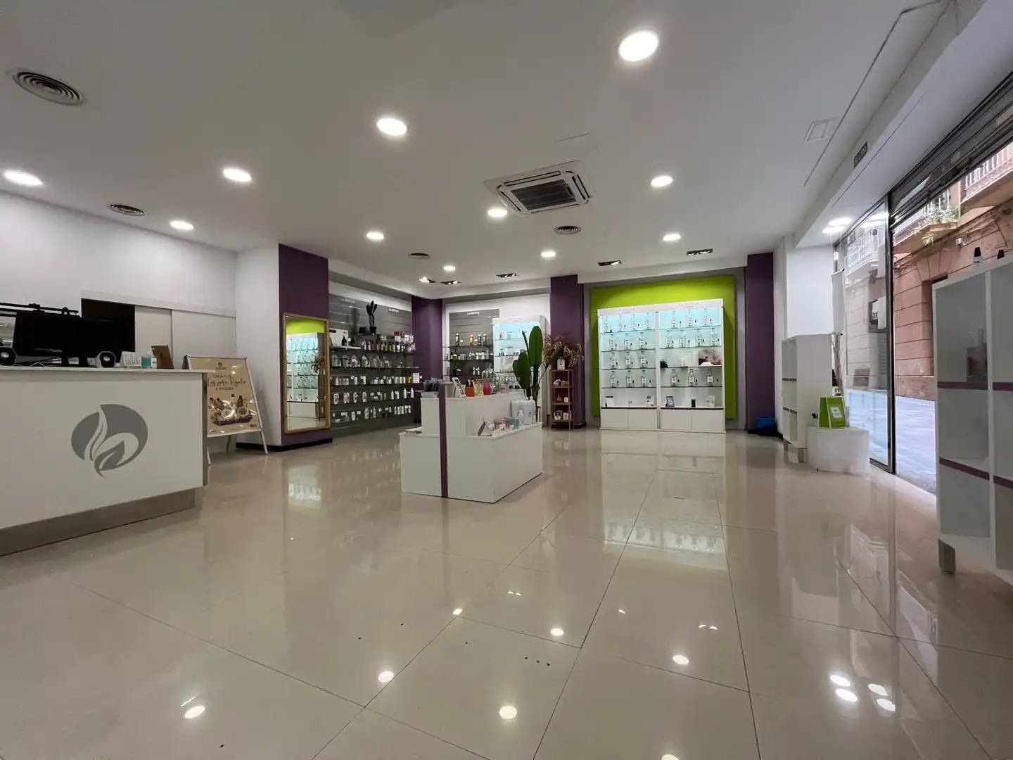 Local comercial de lloguer a Calle San Fernando, imagen 2