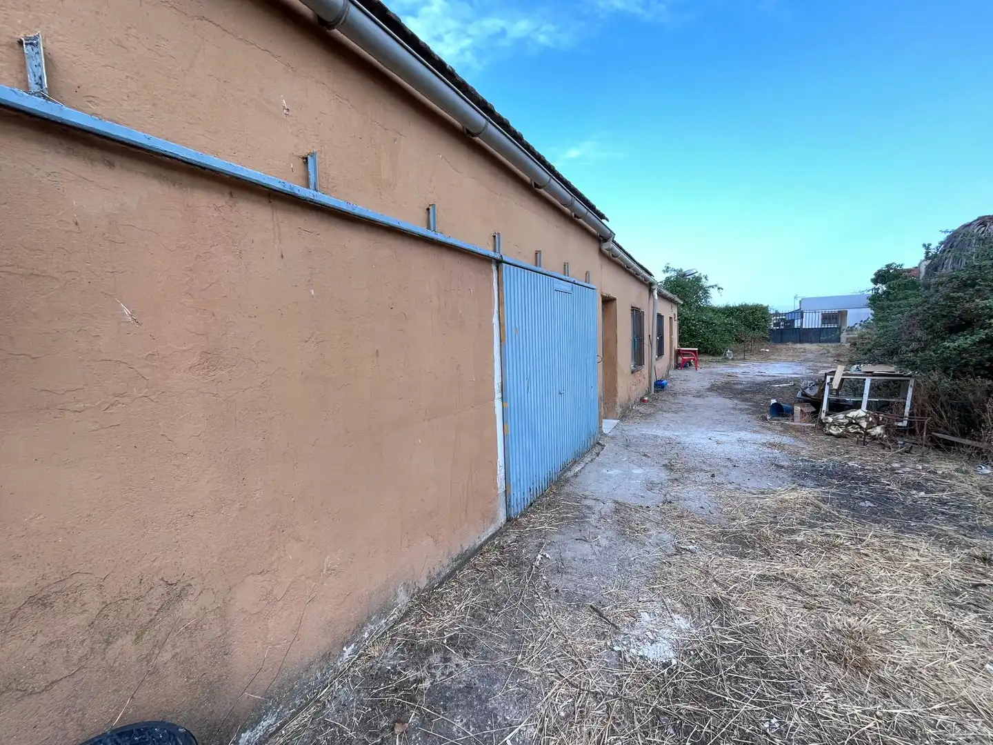 Vista exterior de Finca rústica en venda en Talavera de la Reina amb Jardí privat