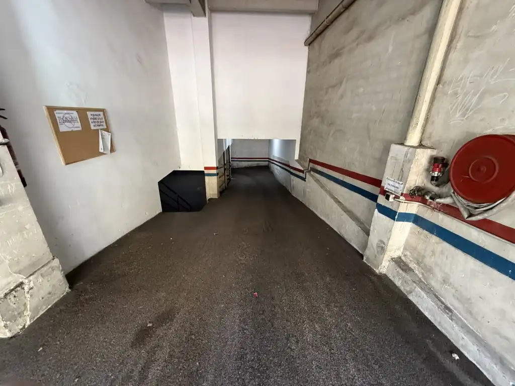 Garage zum Verkauf in Avenida Isabel La Catolica D', La Florida