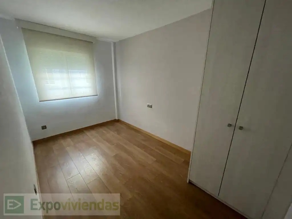Habitación de Dúplex en venta en Murcia
