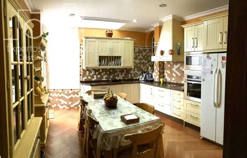 Reihenhaus zum Verkauf in Villamanrique de la Condesa, imagen 6