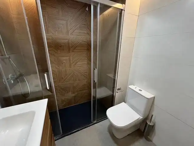 Badezimmer von Wohnung zum Verkauf in Zaragoza mit Klimaanlage und Abstellraum